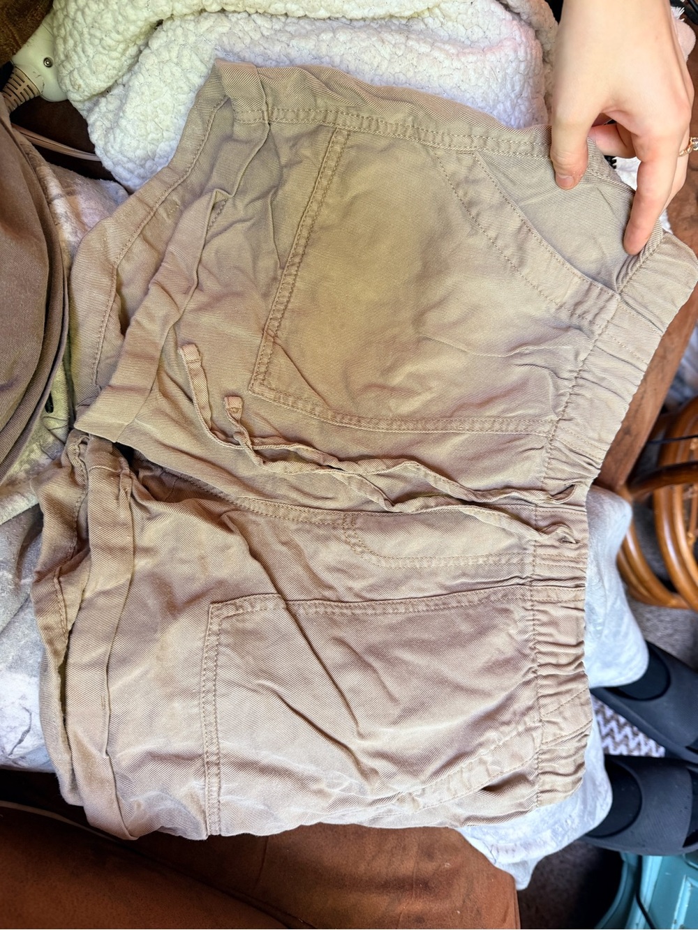 GAP Women's Tan Utility Shorts